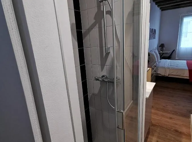 Maison De Au Coeur Du Quartier Historique Hotel